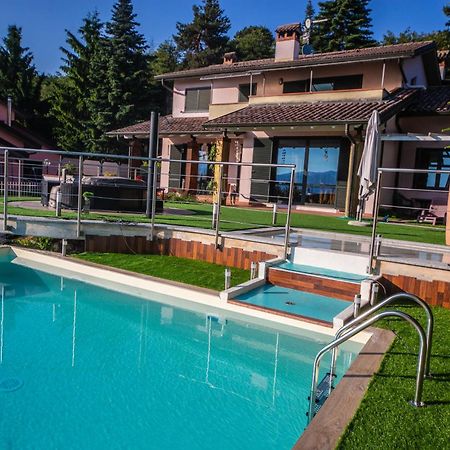 Villa Buzzi Besozzo Ruang foto