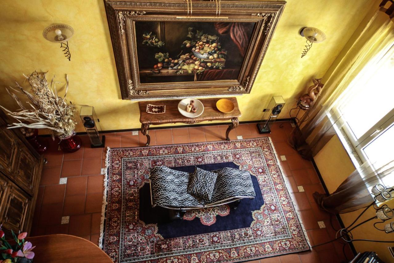 Villa Buzzi Besozzo Bagian luar foto