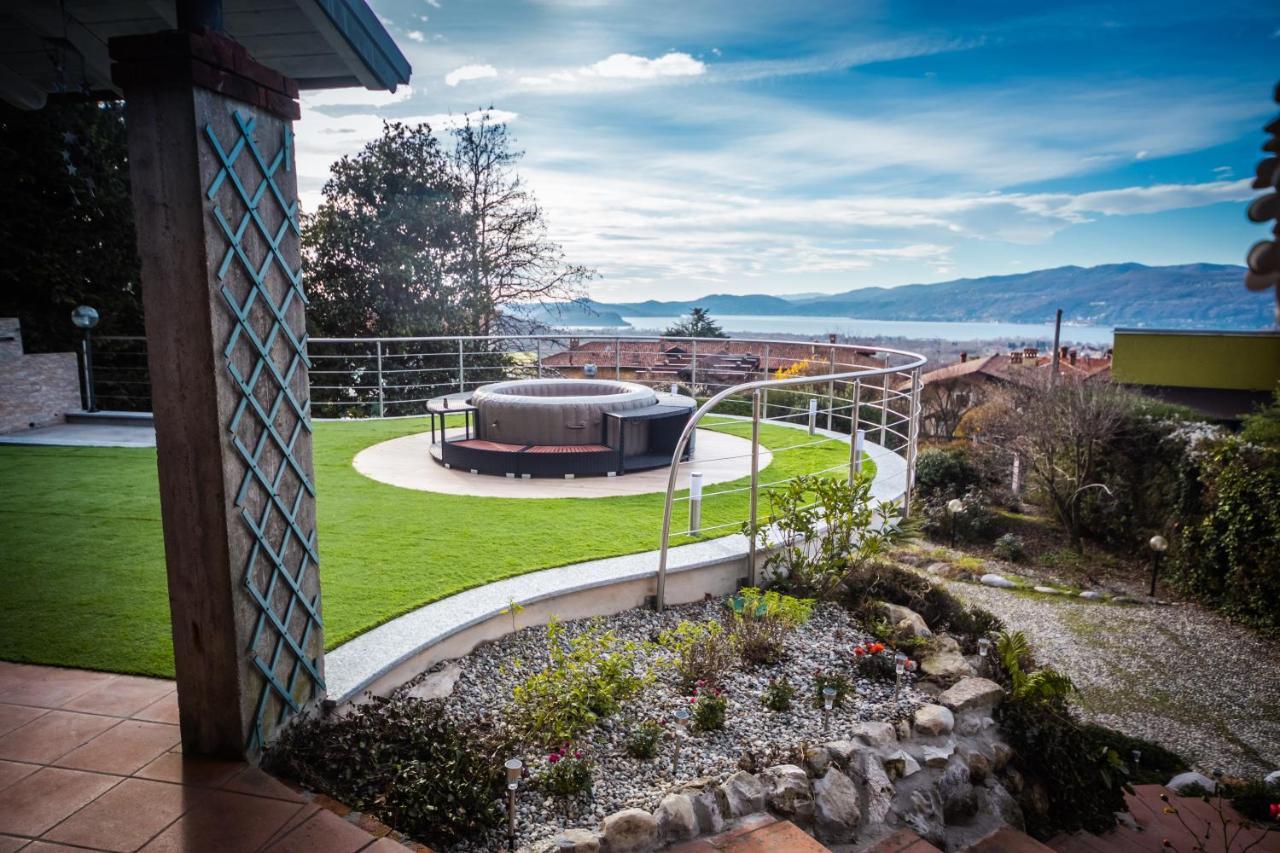 Villa Buzzi Besozzo Bagian luar foto