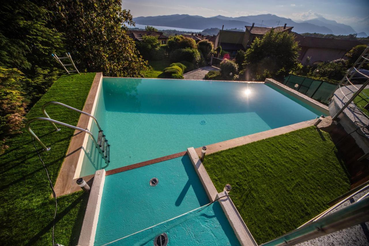 Villa Buzzi Besozzo Bagian luar foto